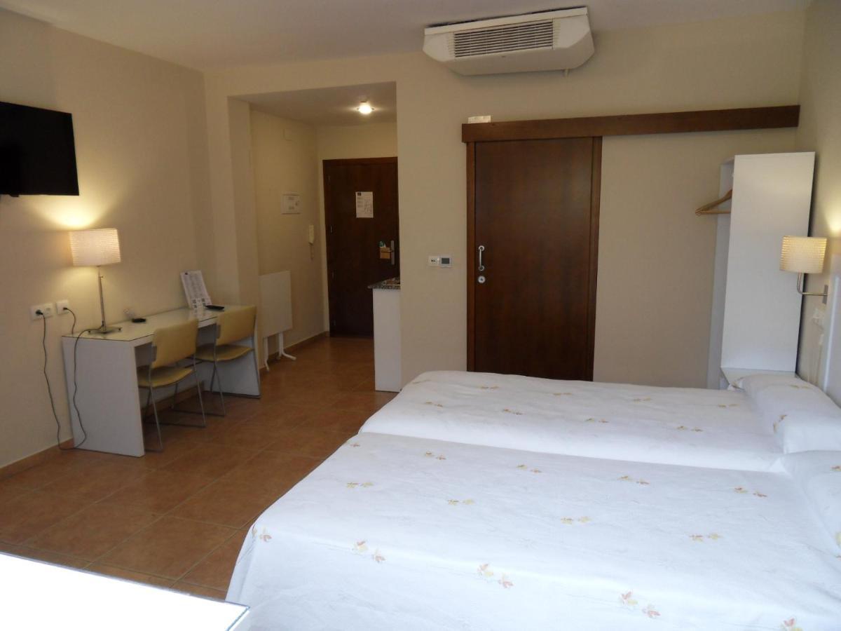 Hostal El Estudio Almansa Extérieur photo