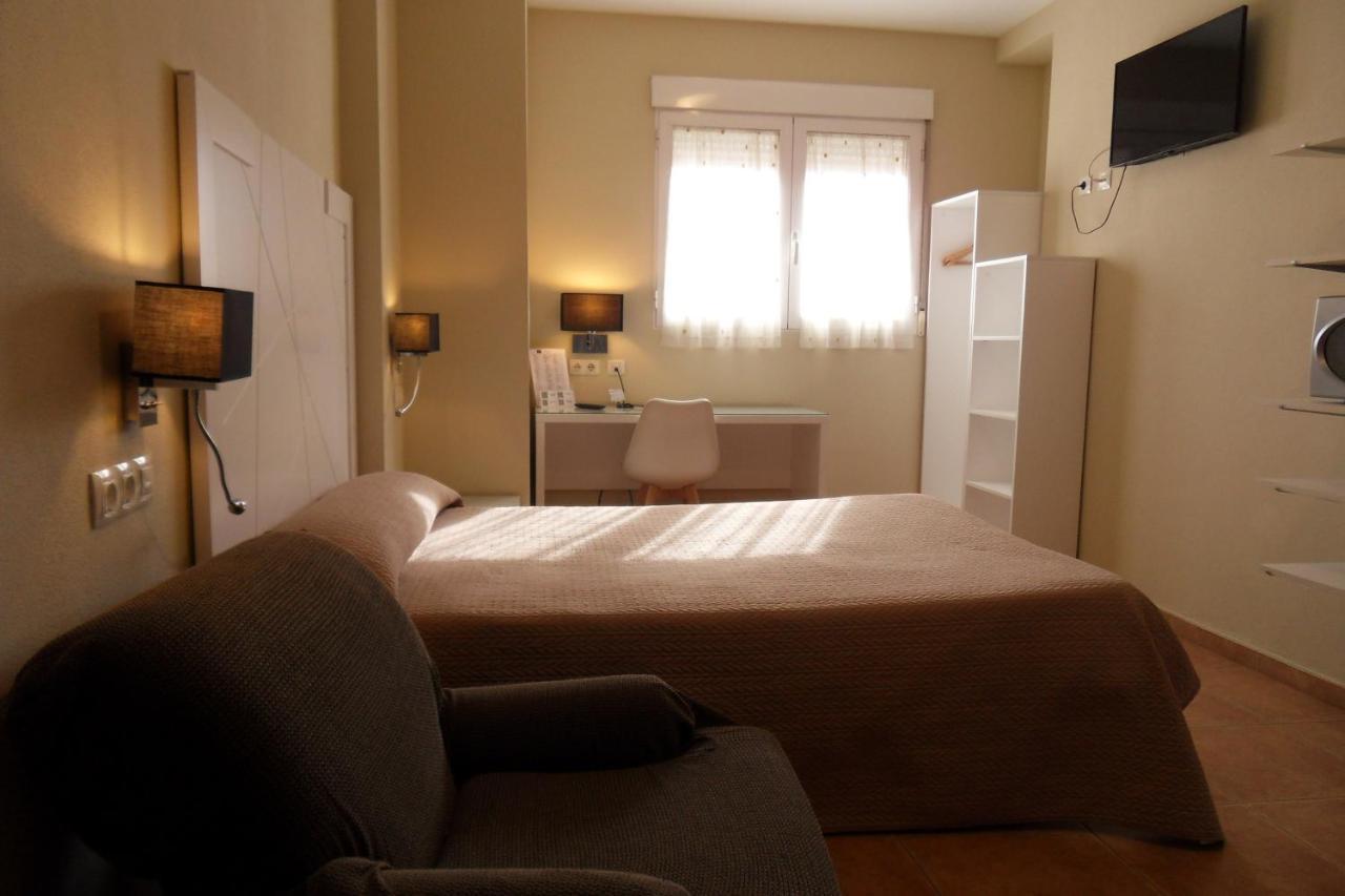 Hostal El Estudio Almansa Extérieur photo