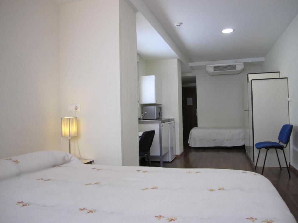 Hostal El Estudio Almansa Chambre photo