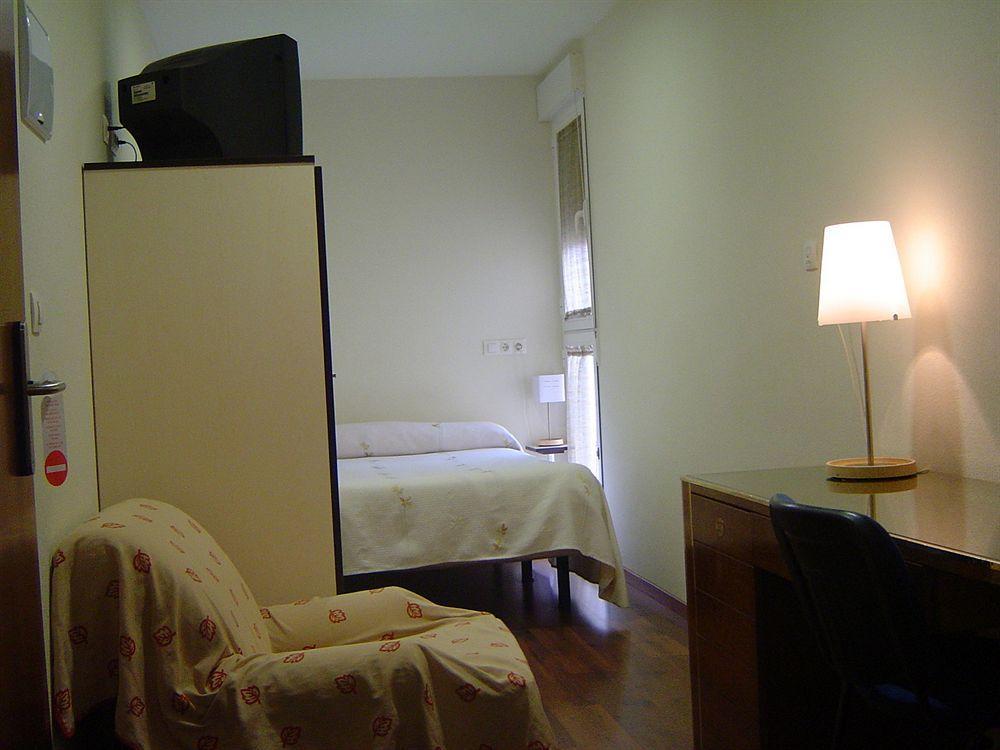 Hostal El Estudio Almansa Extérieur photo