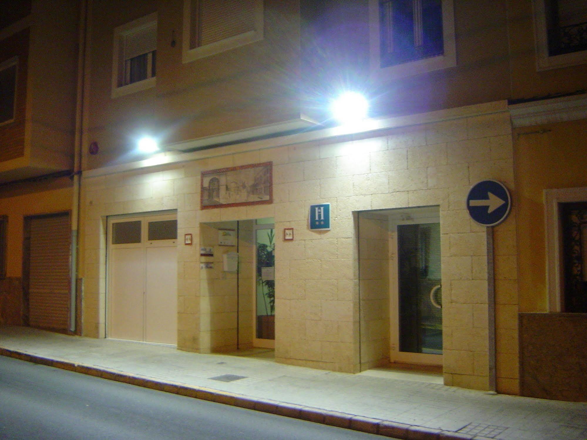 Hostal El Estudio Almansa Extérieur photo