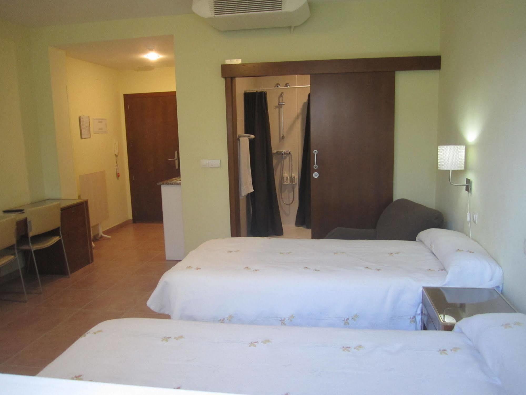 Hostal El Estudio Almansa Extérieur photo