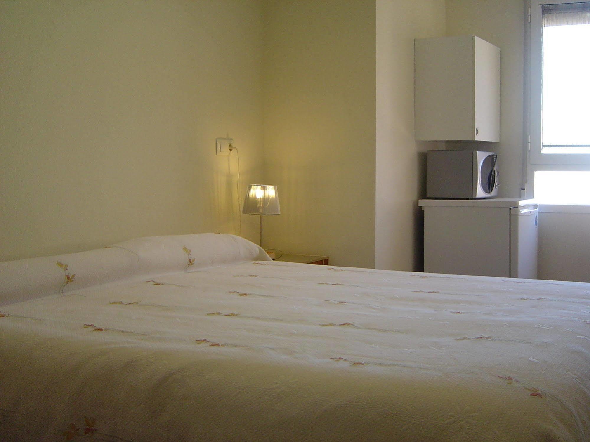 Hostal El Estudio Almansa Extérieur photo